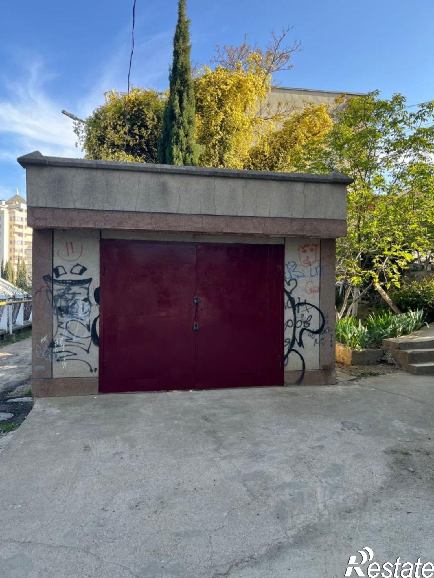 Купить гараж, место в паркинге за 8 000 040 рублей на улица Ленина, 3