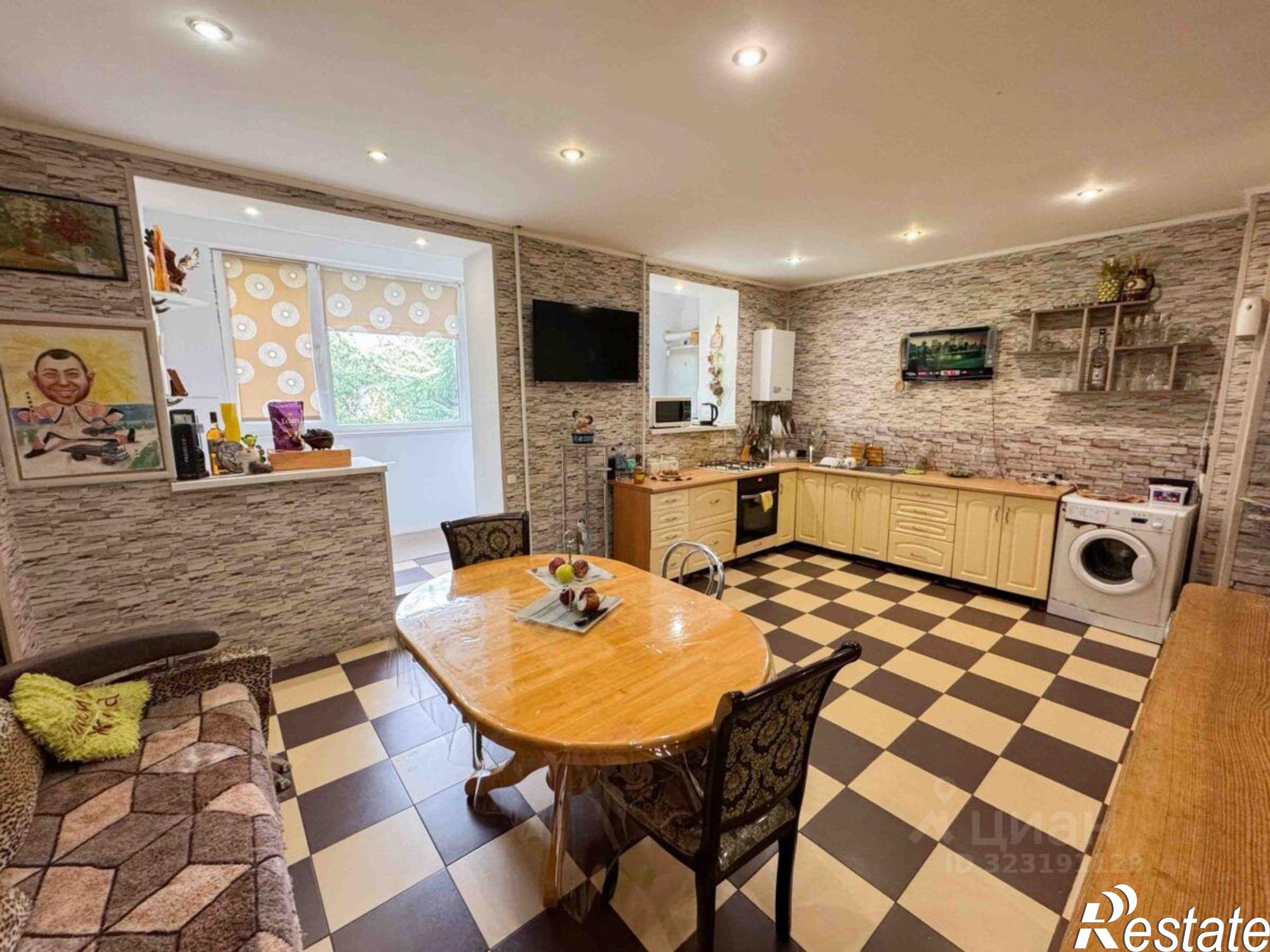 Купить квартиру за 14 800 000 рублей на ул Туристов, 3 Б