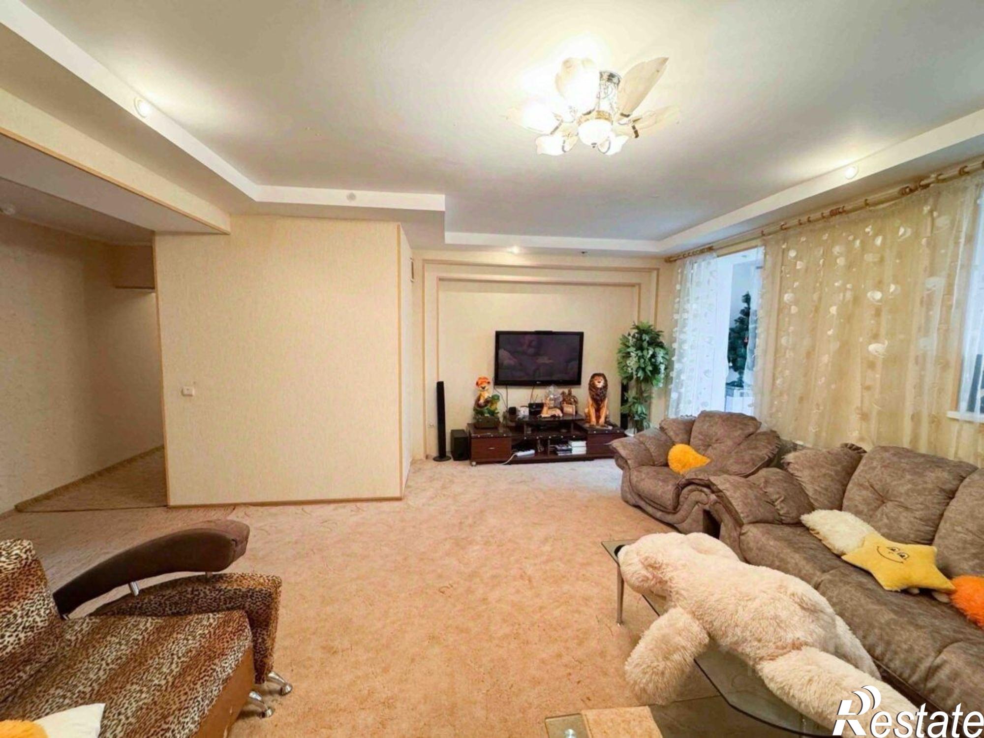 Купить квартиру за 14 800 000 рублей на ул Туристов, 3 Б