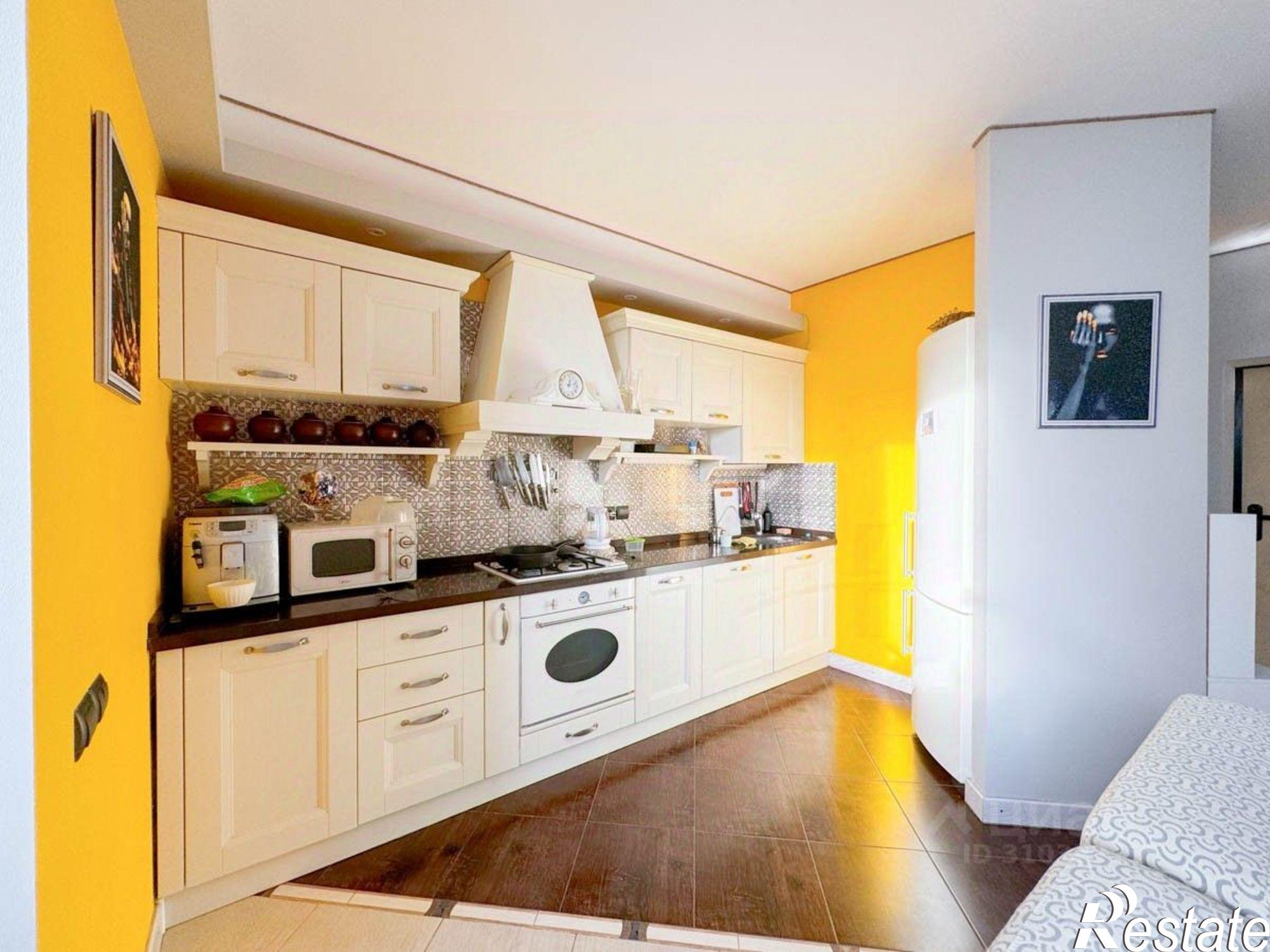 Купить квартиру за 18 000 000 рублей на Красноармейская улица, 15А