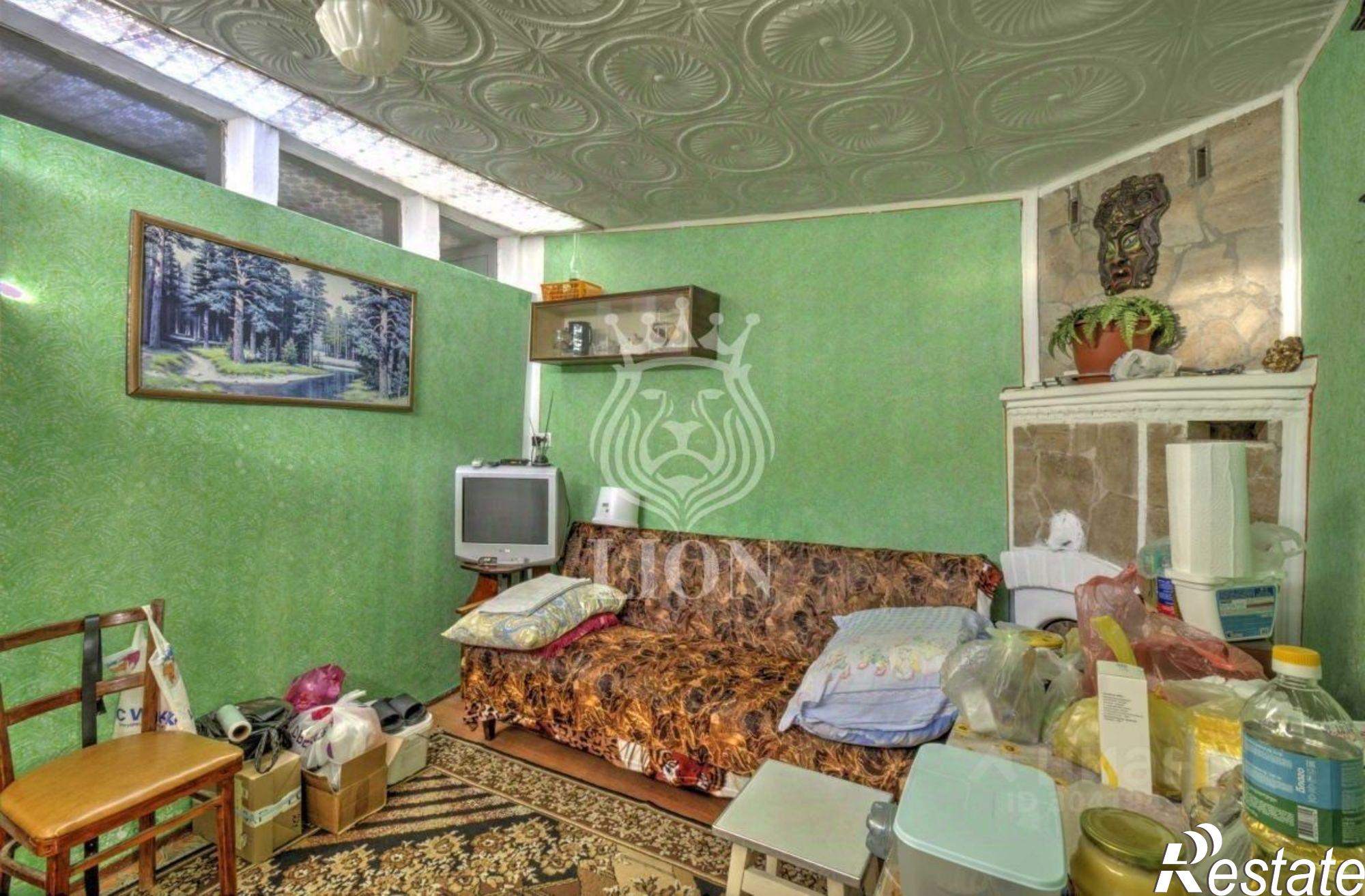 Купить квартиру за 12 000 000 рублей на улица 15-го Апреля, 15