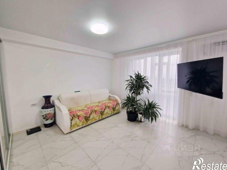 1-комн квартира улица 60 лет СССР, 27А,  д. 27А