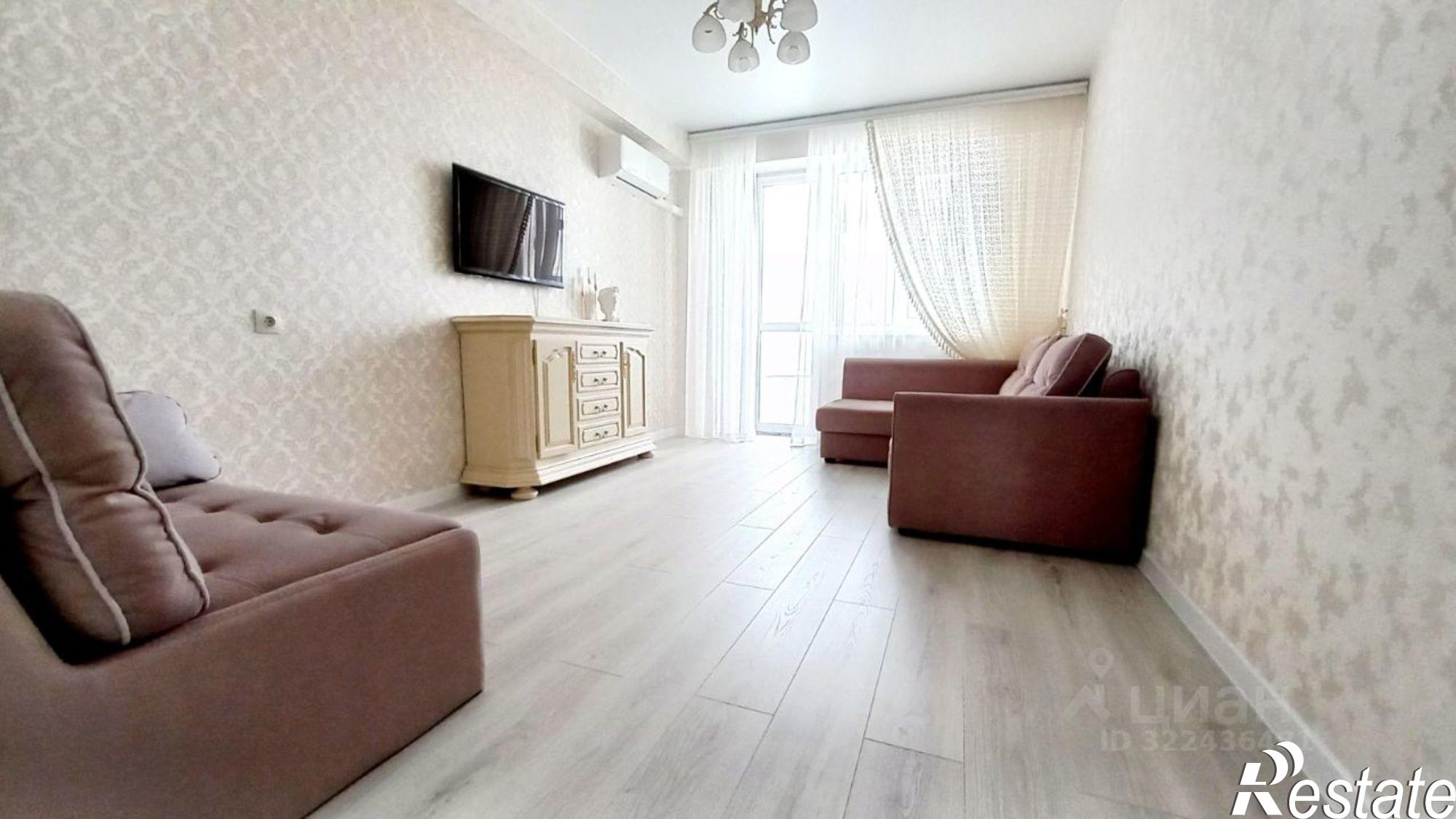 Сдать квартиру за 50 000 рублей на улица 60 лет СССР, 27