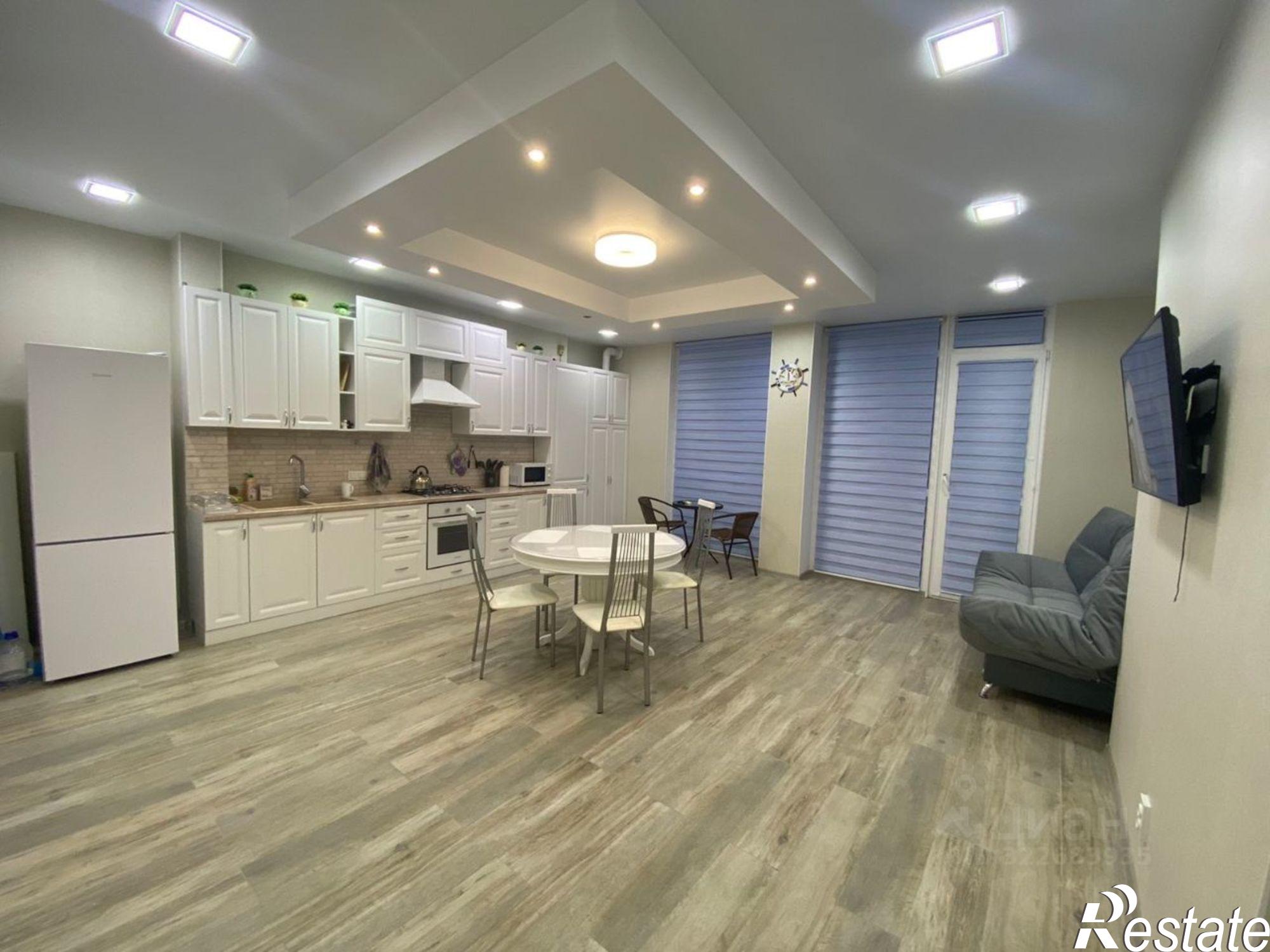 Сдать квартиру за 65 000 рублей на Ревкомовский переулок, 4