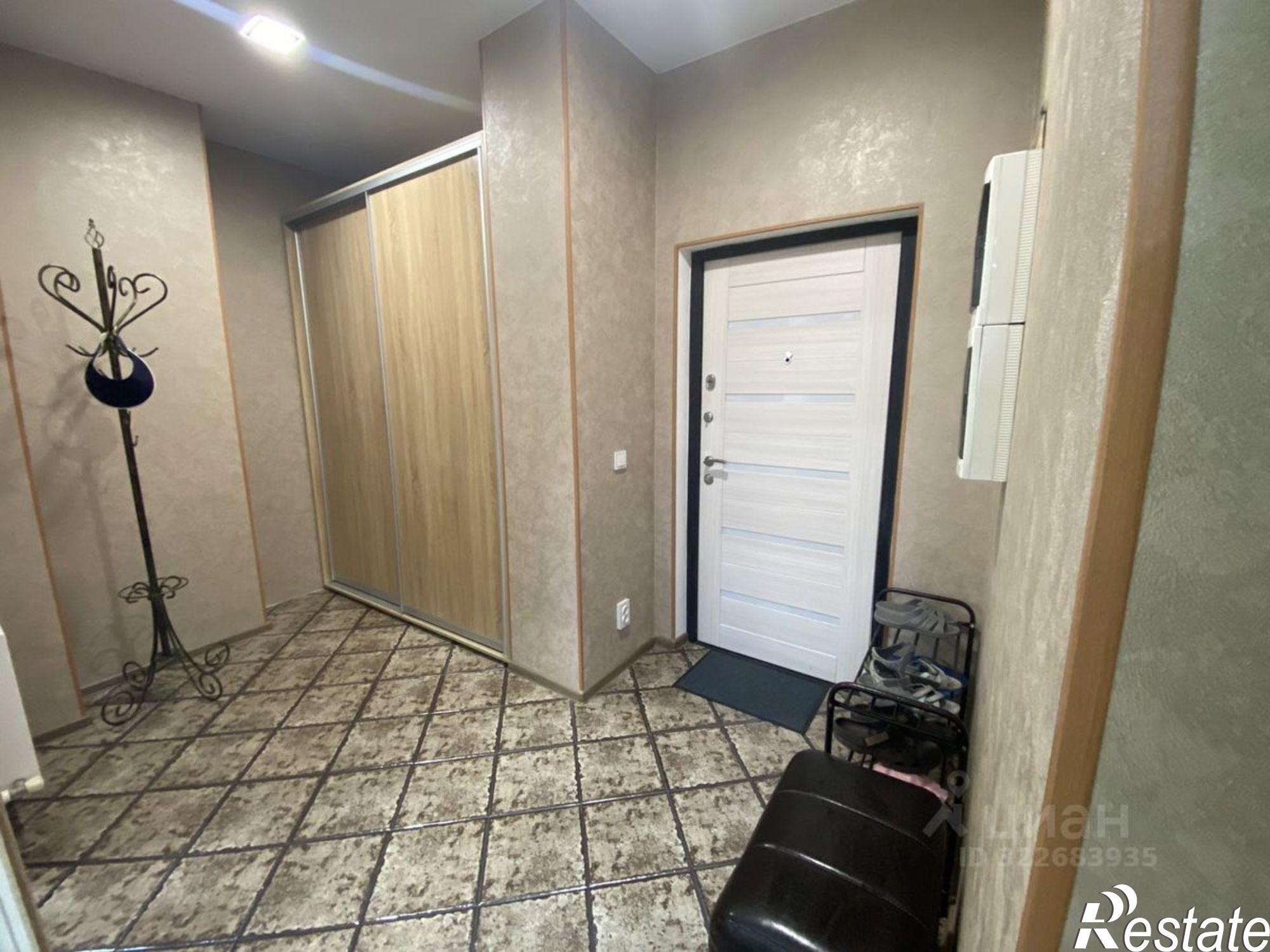 Сдать квартиру за 65 000 рублей на Ревкомовский переулок, 4