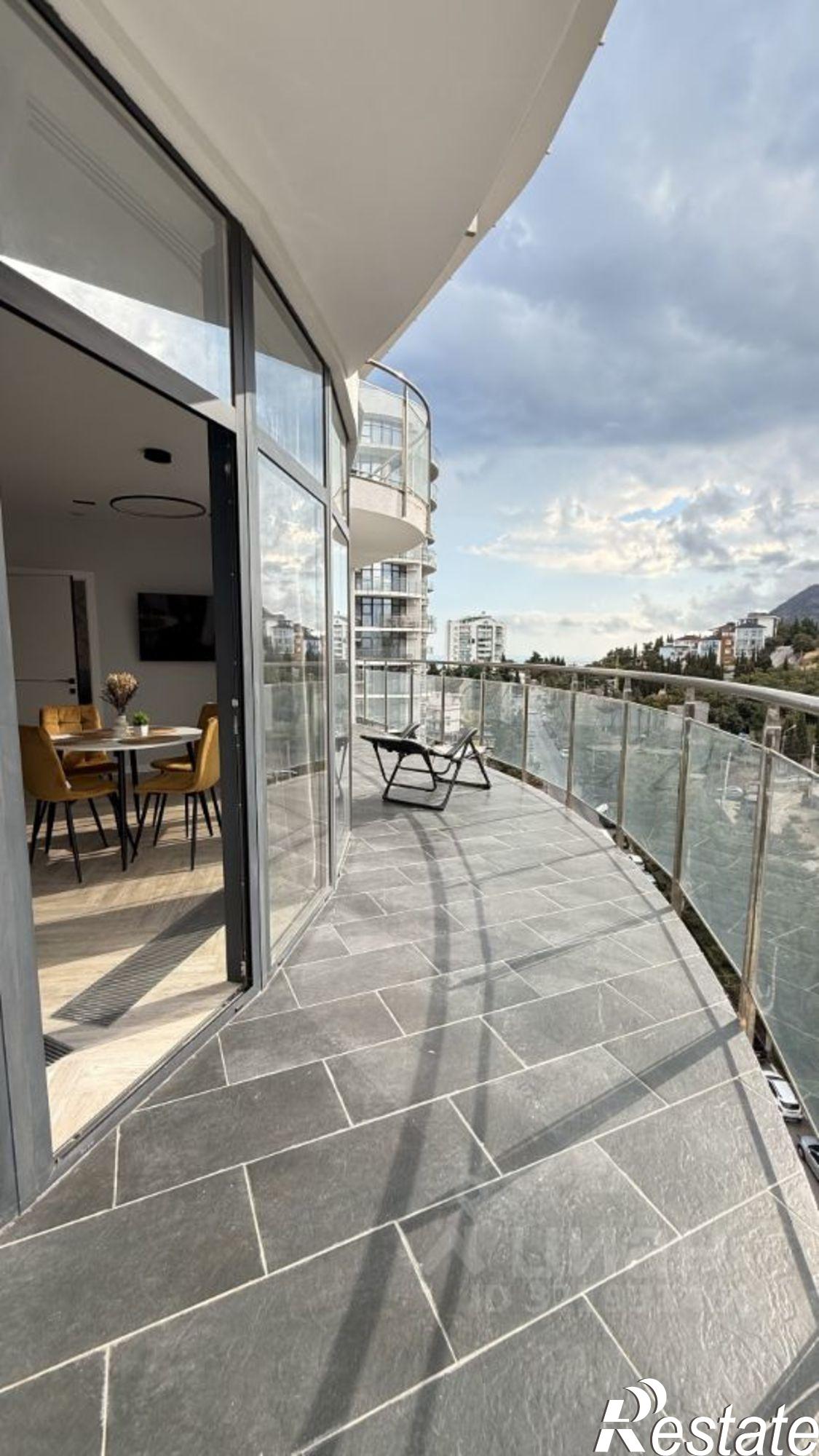 Сдать квартиру за 74 000 рублей на ул Западная, 4