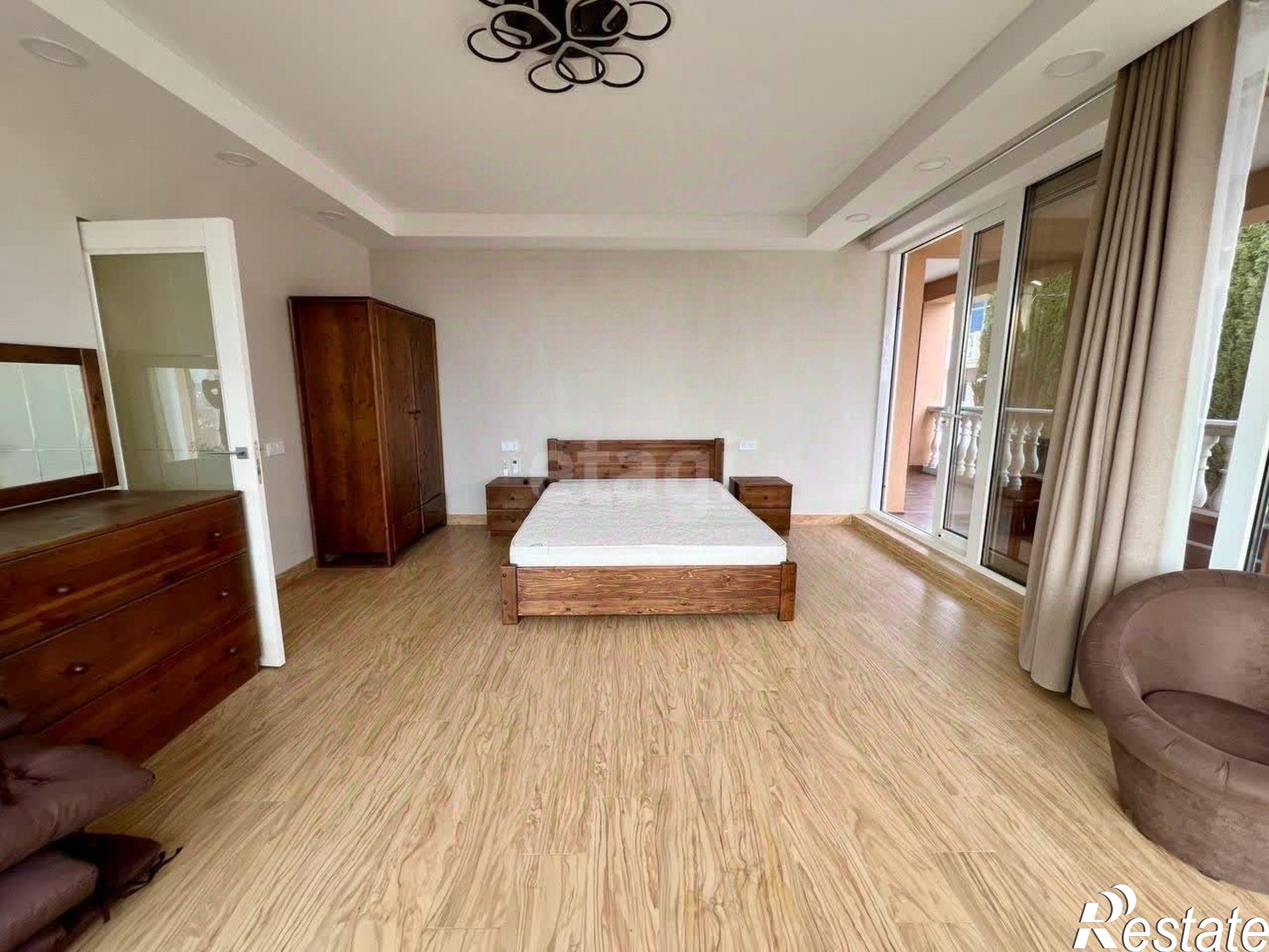 Купить квартиру за 22 000 000 рублей на мкр Волна, 1