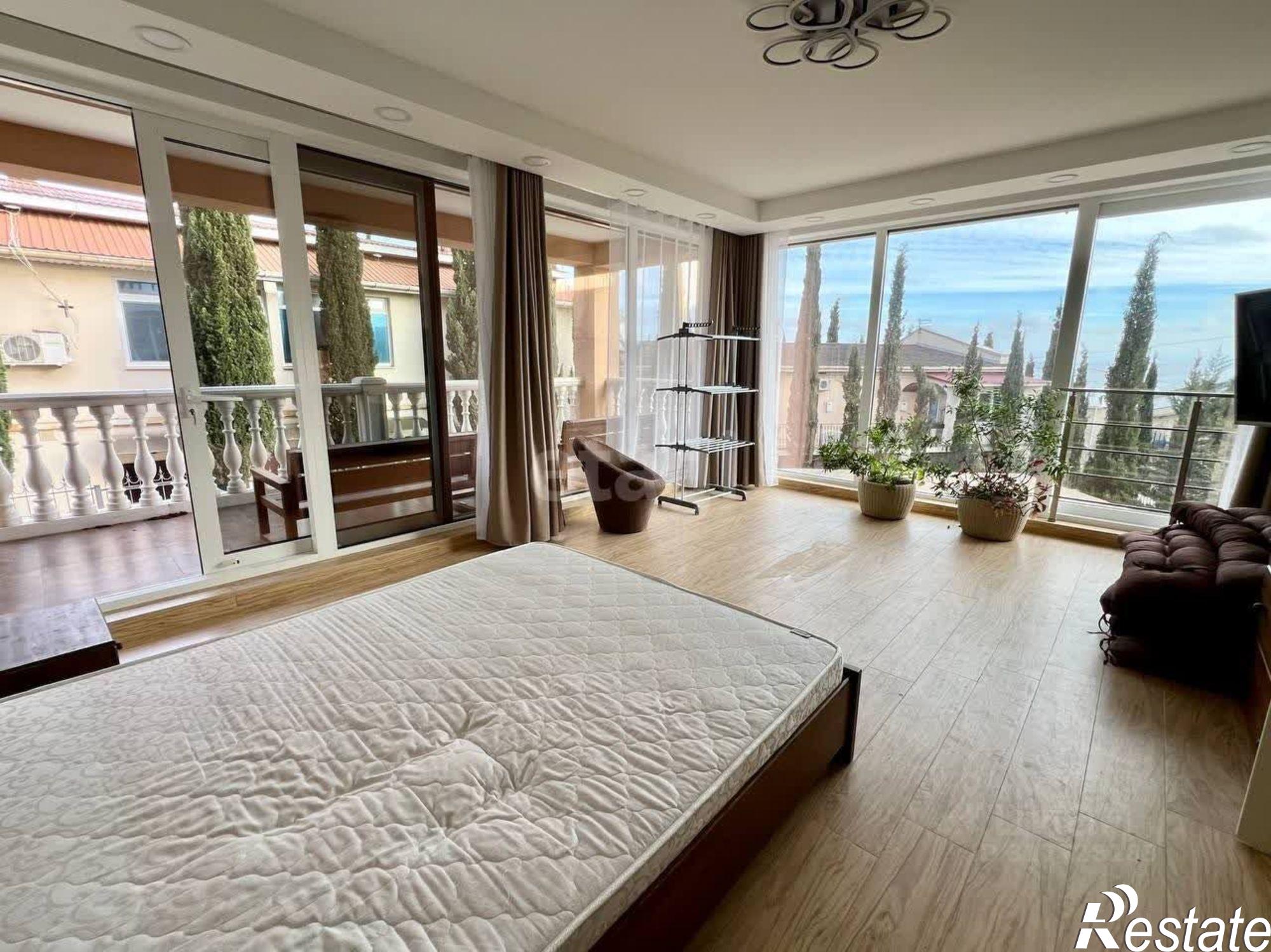 Купить квартиру за 22 000 000 рублей на мкр Волна, 1