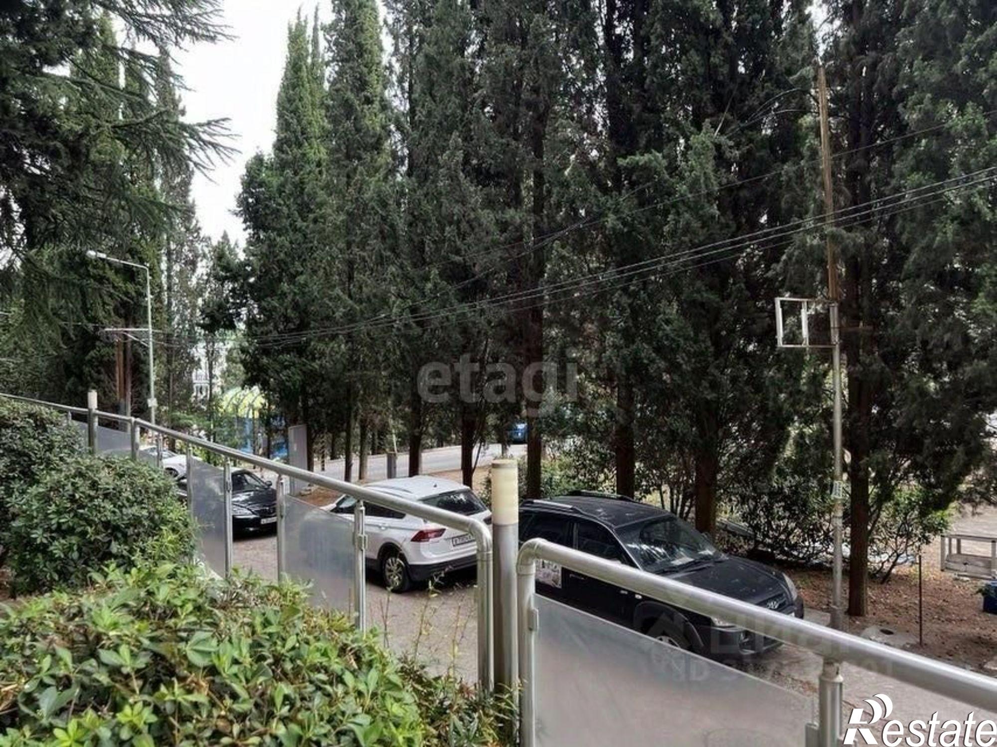 Купить помещение свободного назначения за 27 900 100 рублей на Краснофлотская улица, 1