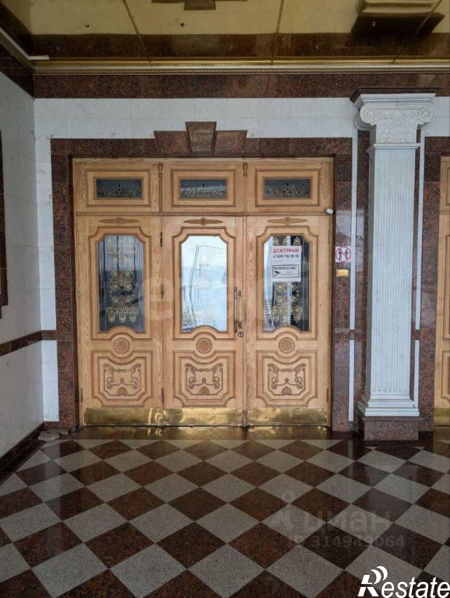 Купить квартиру за 10 800 000 рублей на Набережная улица, 16