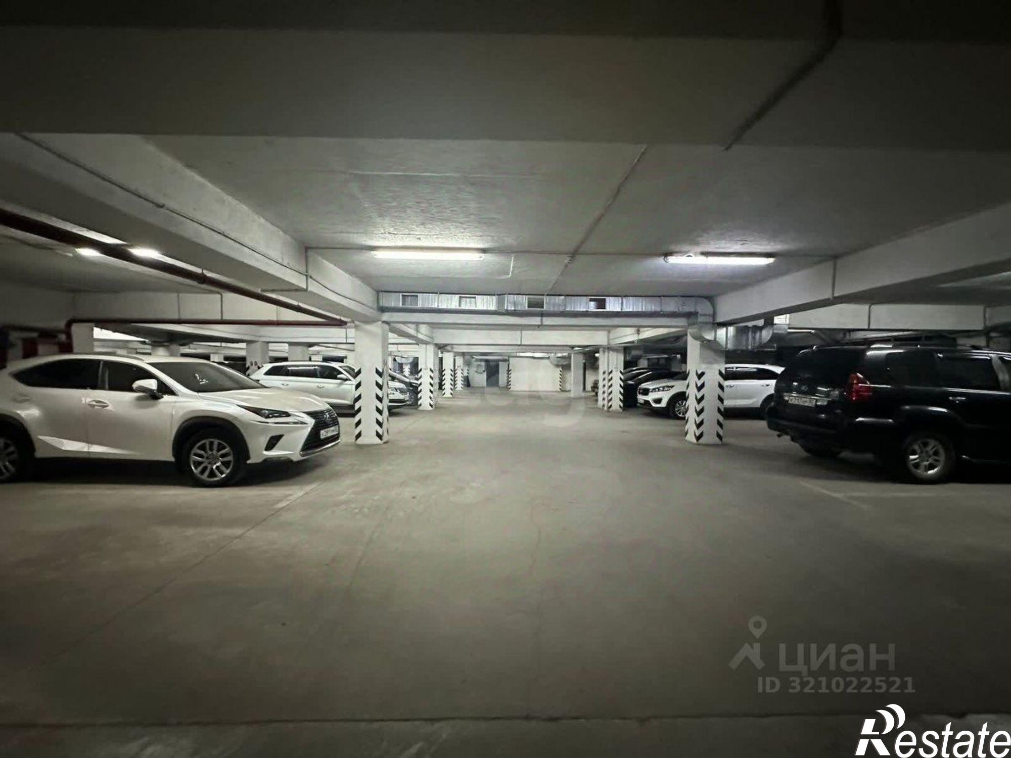 Купить гараж, место в паркинге за 2 100 590 рублей на Школьная улица, 2