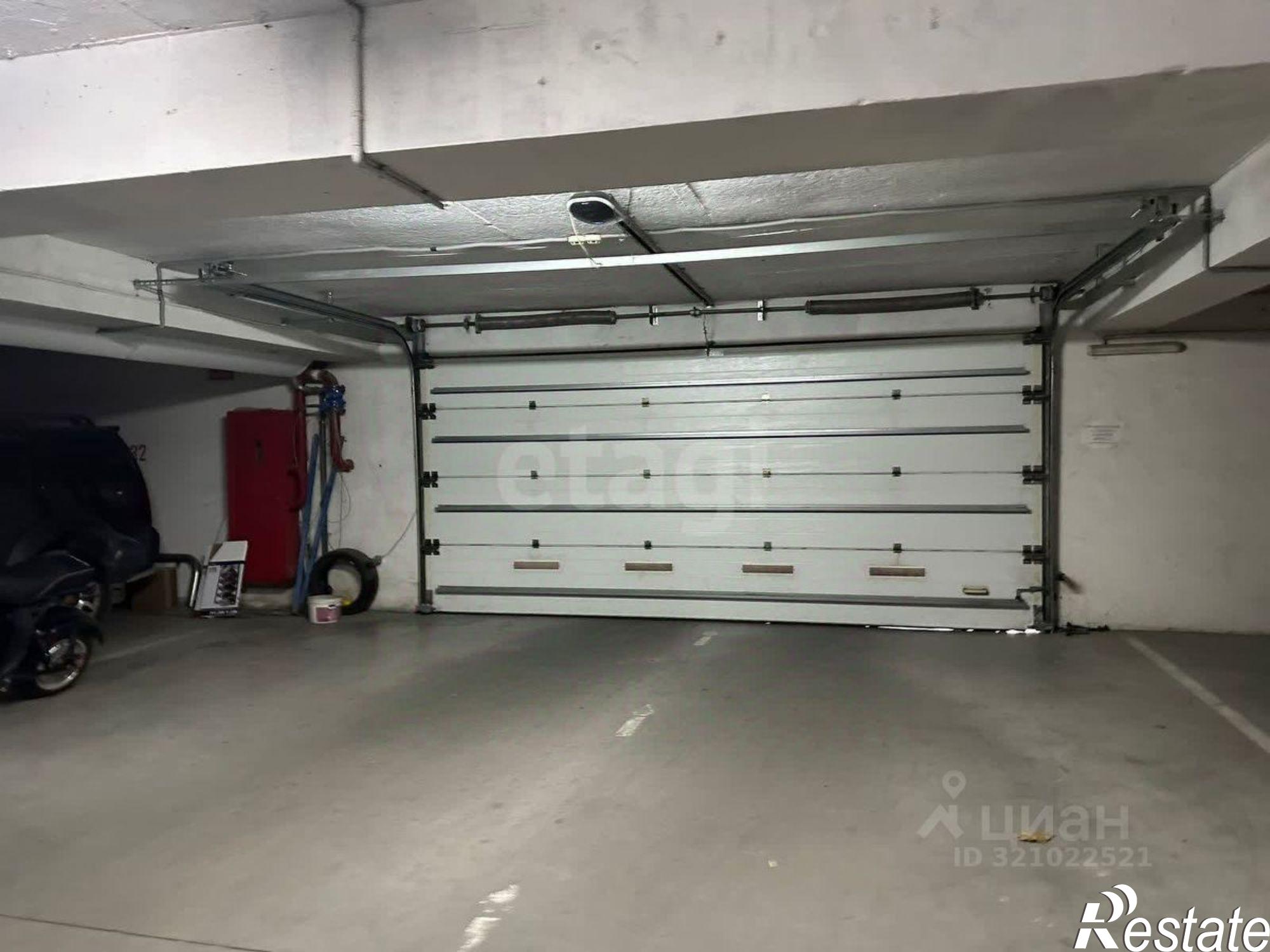 Купить гараж, место в паркинге за 2 100 590 рублей на Школьная улица, 2