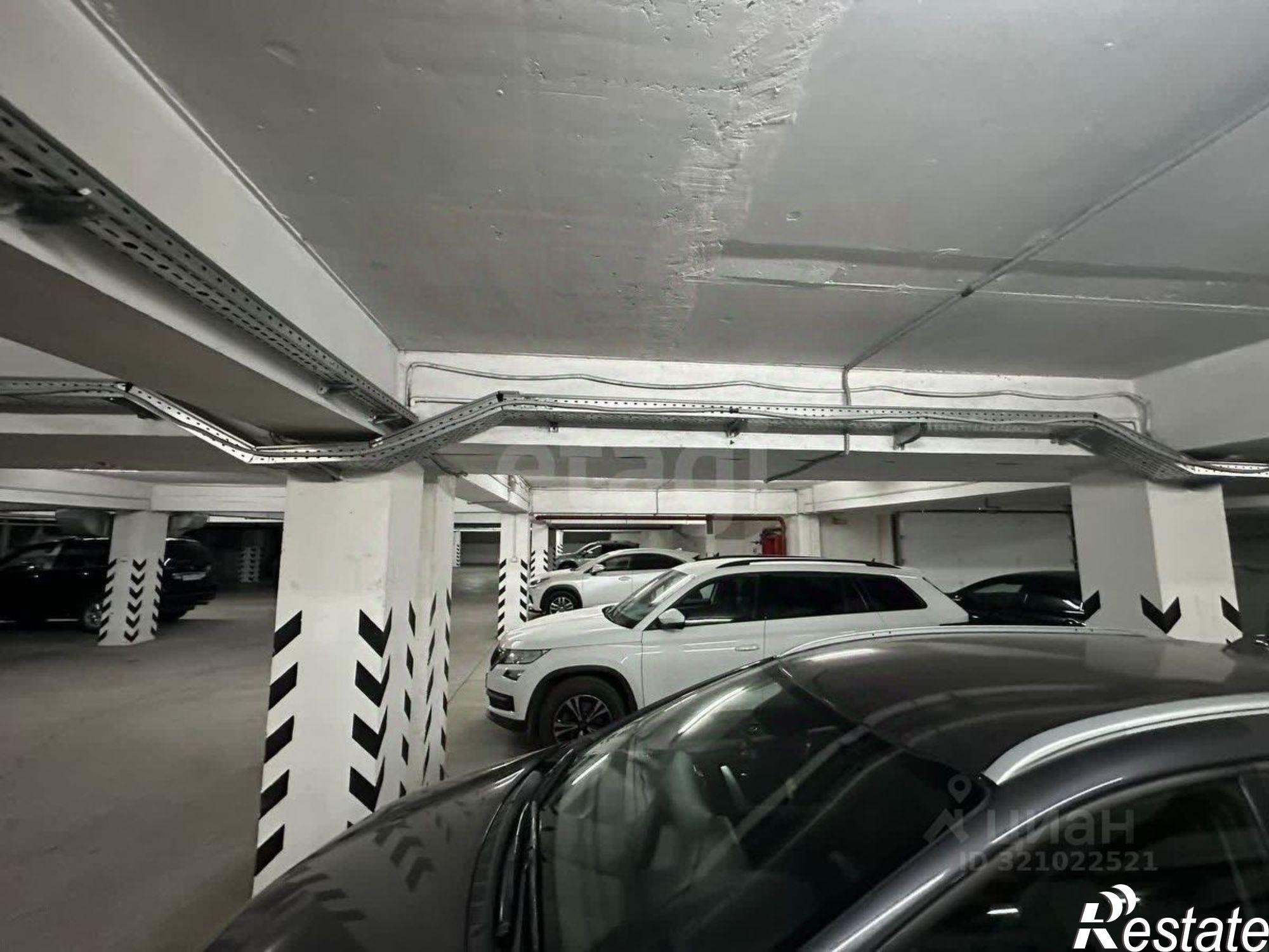 Купить гараж, место в паркинге за 2 100 590 рублей на Школьная улица, 2