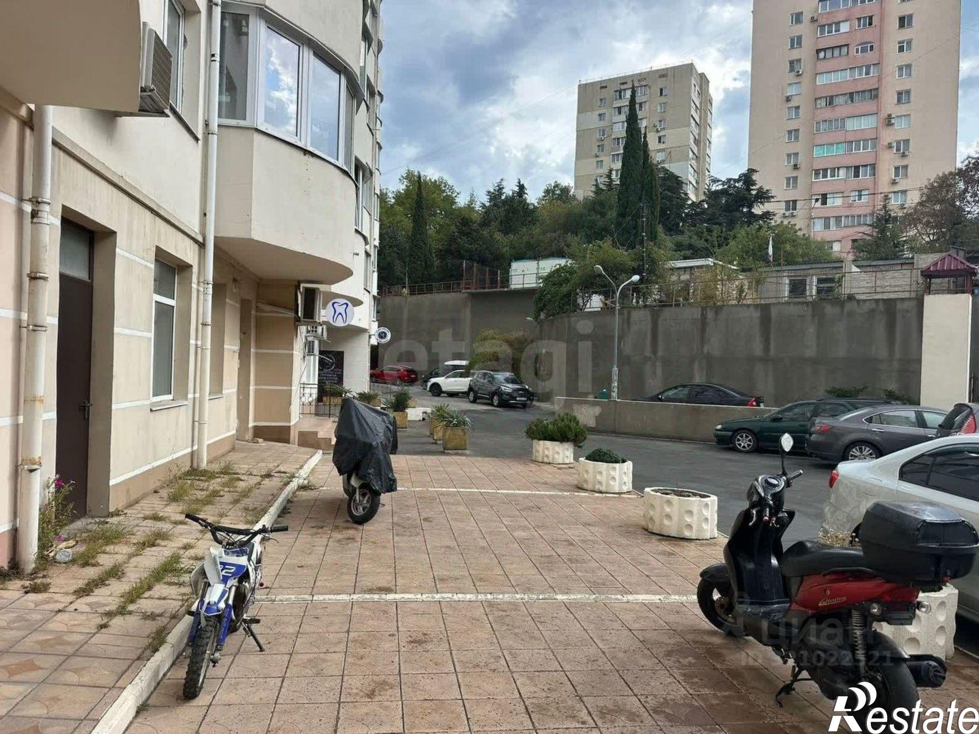 Купить гараж, место в паркинге за 2 100 590 рублей на Школьная улица, 2