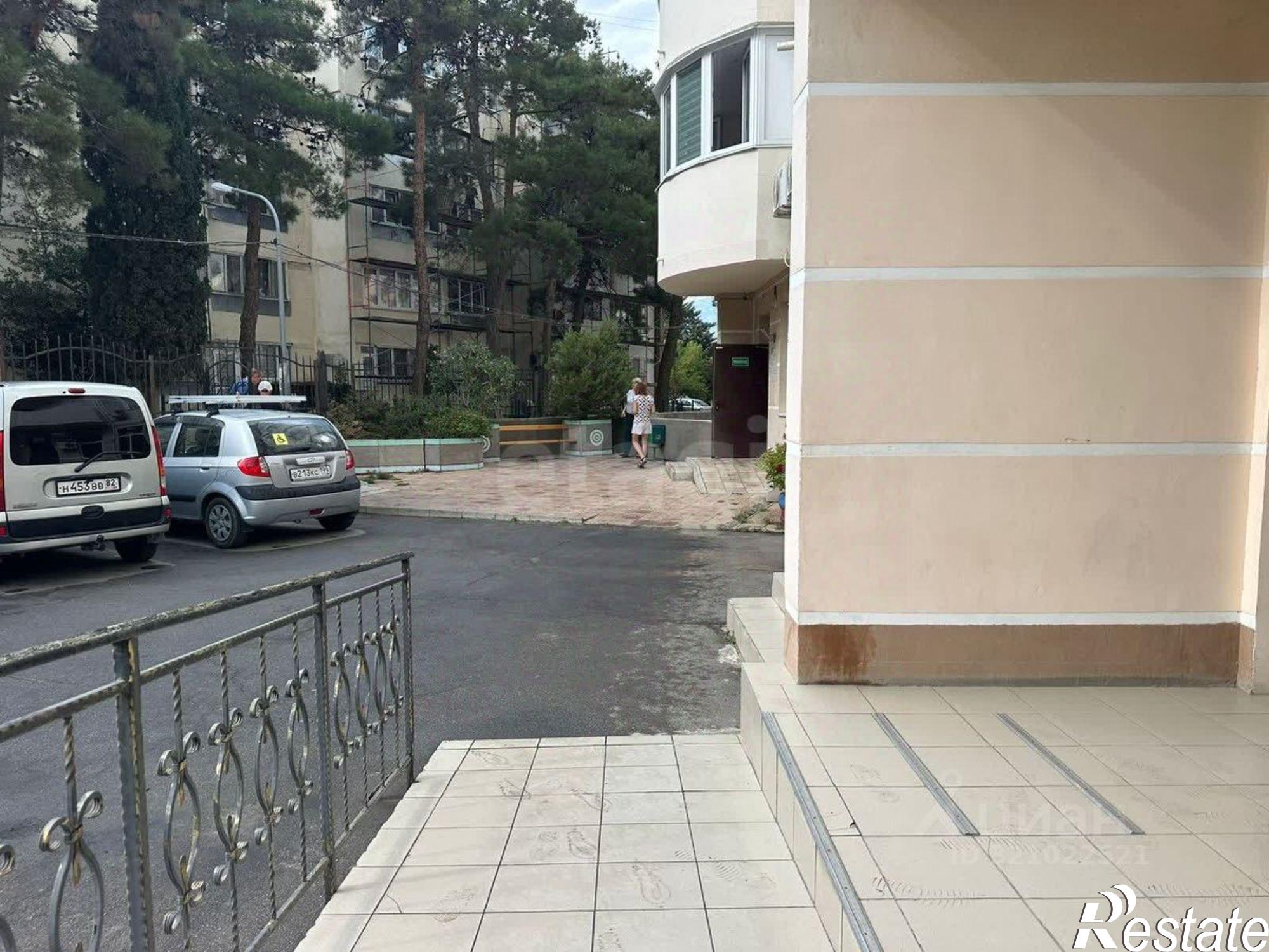 Купить гараж, место в паркинге за 2 100 590 рублей на Школьная улица, 2