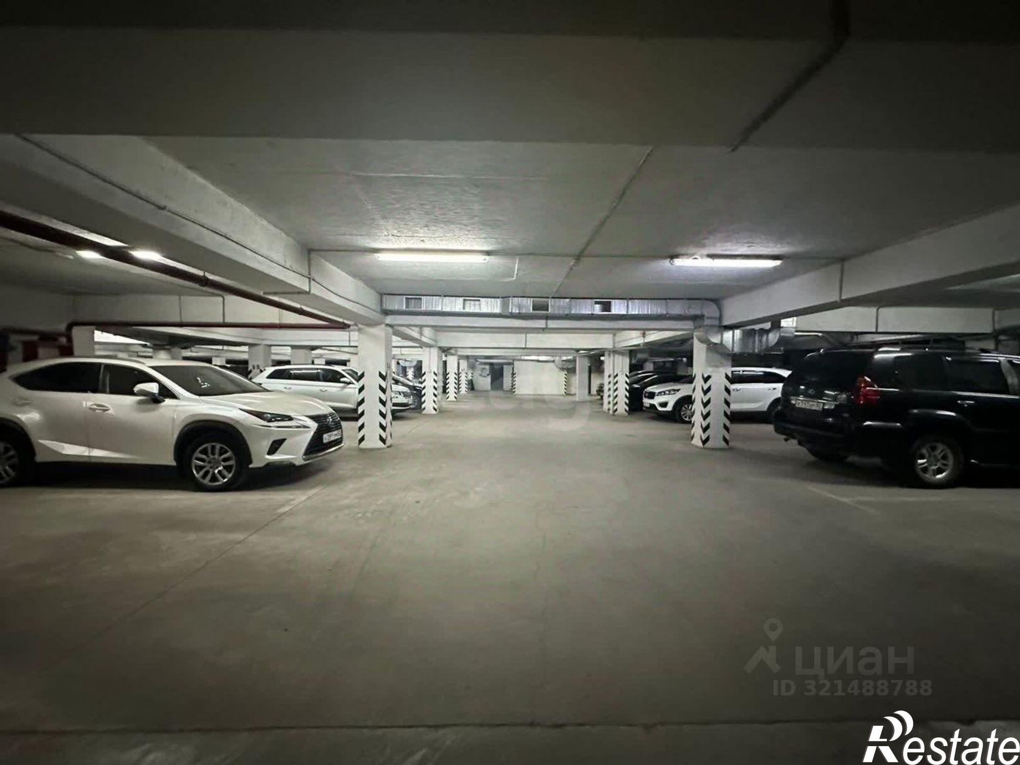 Купить гараж, место в паркинге за 2 150 010 рублей на Школьная улица, 2