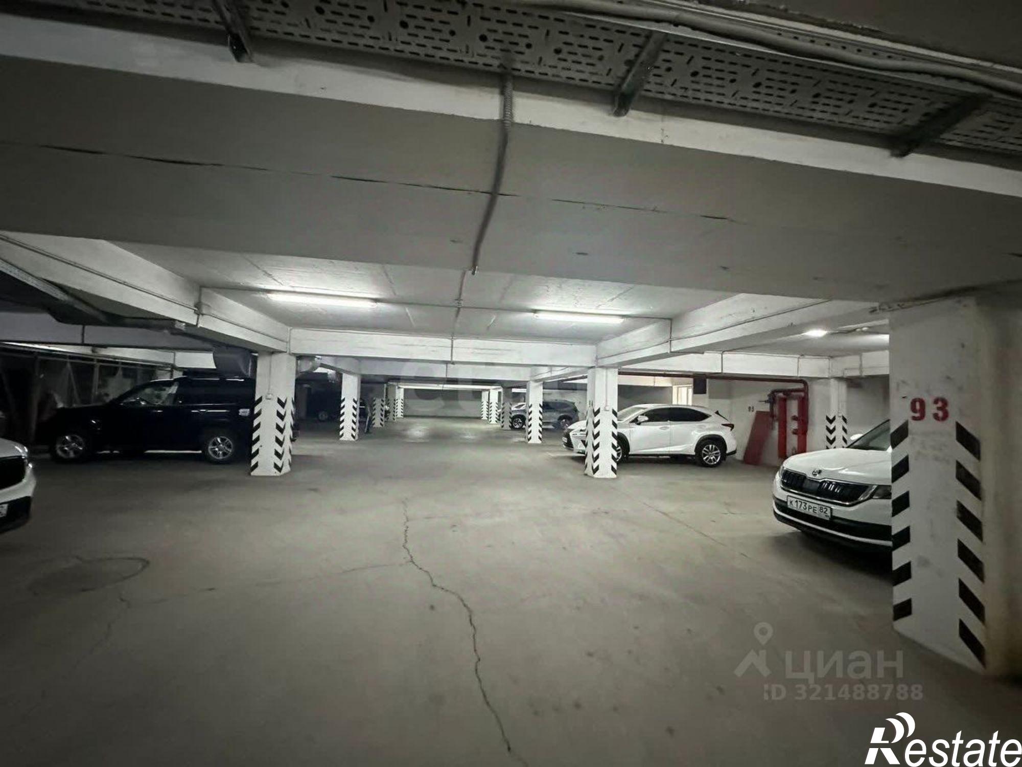 Купить гараж, место в паркинге за 2 150 010 рублей на Школьная улица, 2