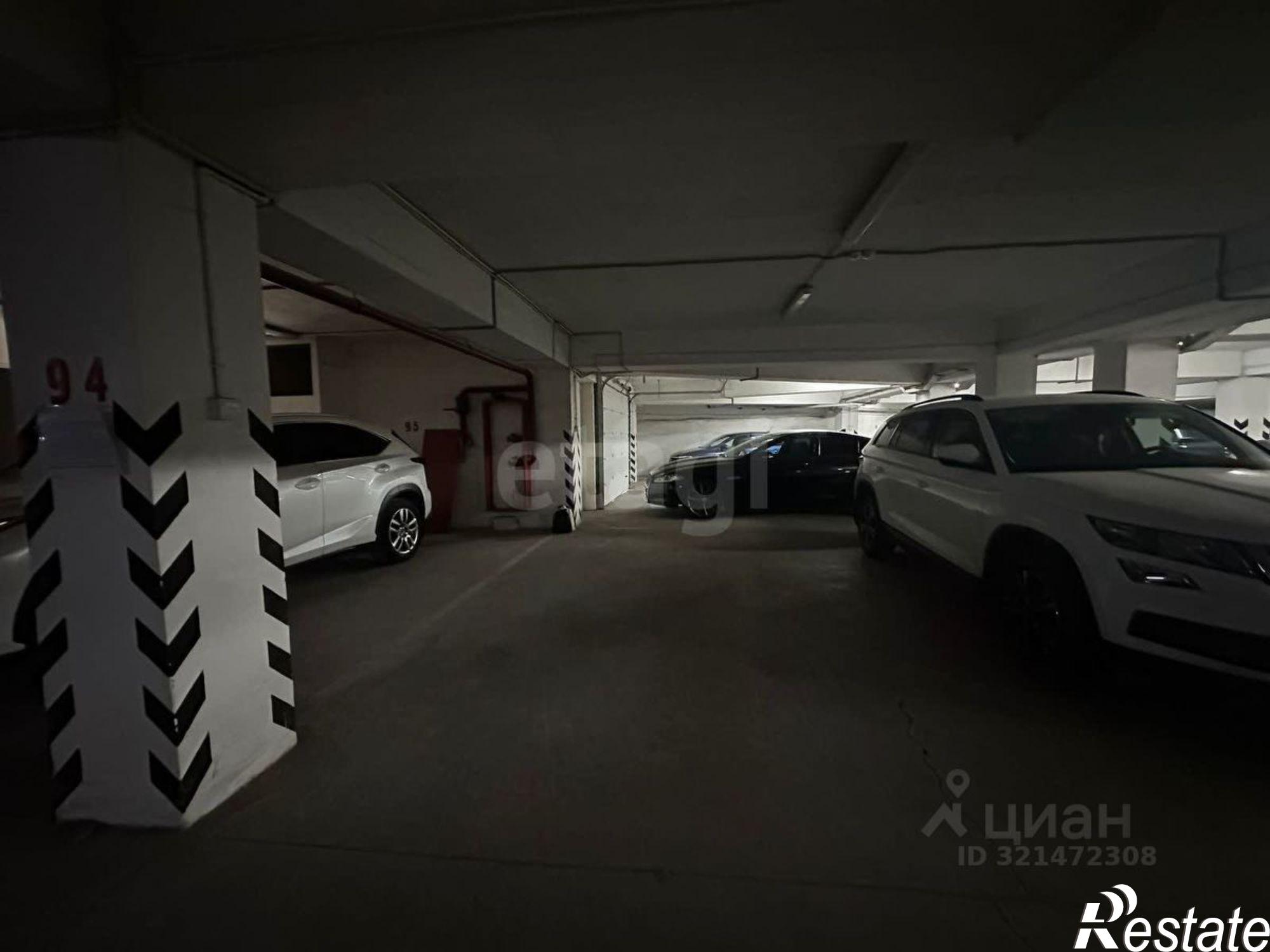 Купить гараж, место в паркинге за 2 150 010 рублей на Школьная улица, 2