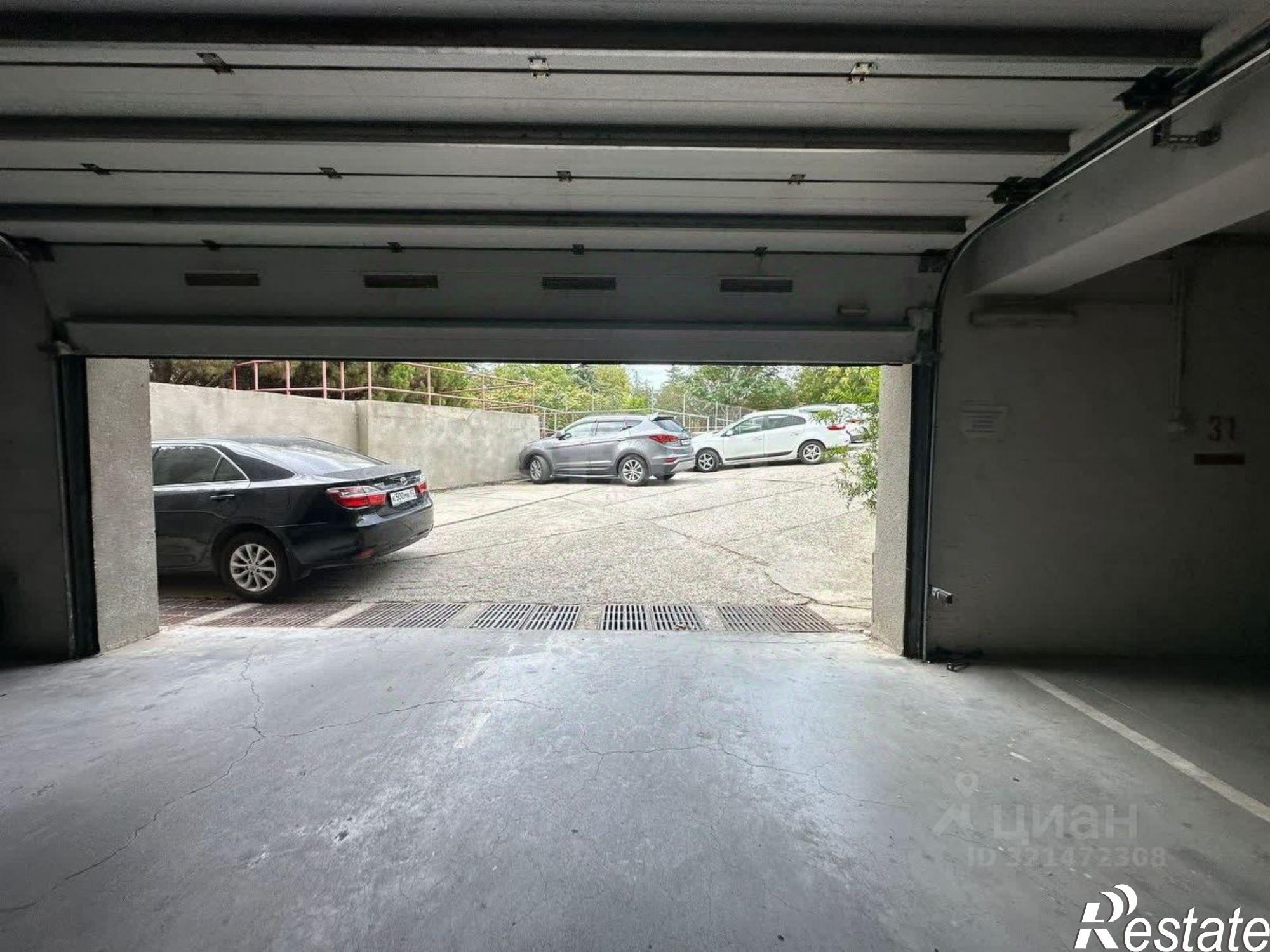 Купить гараж, место в паркинге за 2 150 010 рублей на Школьная улица, 2