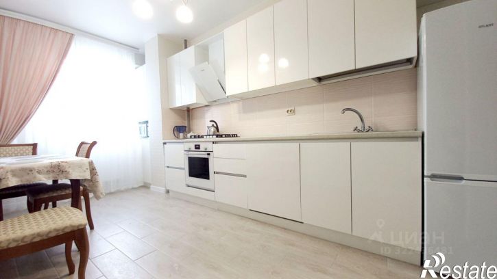 2-комн квартира улица 60 лет СССР, 27,  д. 27