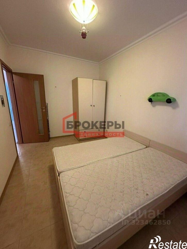 2-комн квартира мкр Волна, 1,  д. 1