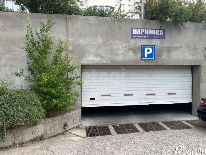 Гараж/парковка Школьная улица, 2,  д. 2