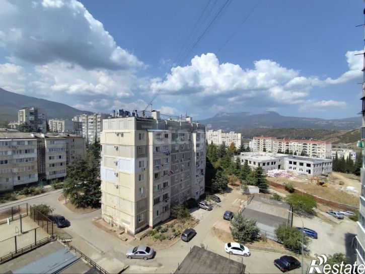 3-комн квартира улица 60 лет СССР, 1,  д. 1