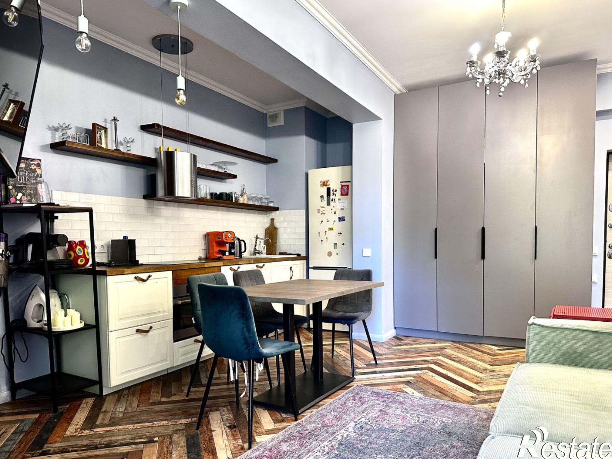 Купить квартиру за 20 000 000 рублей на ул Горького, 9а