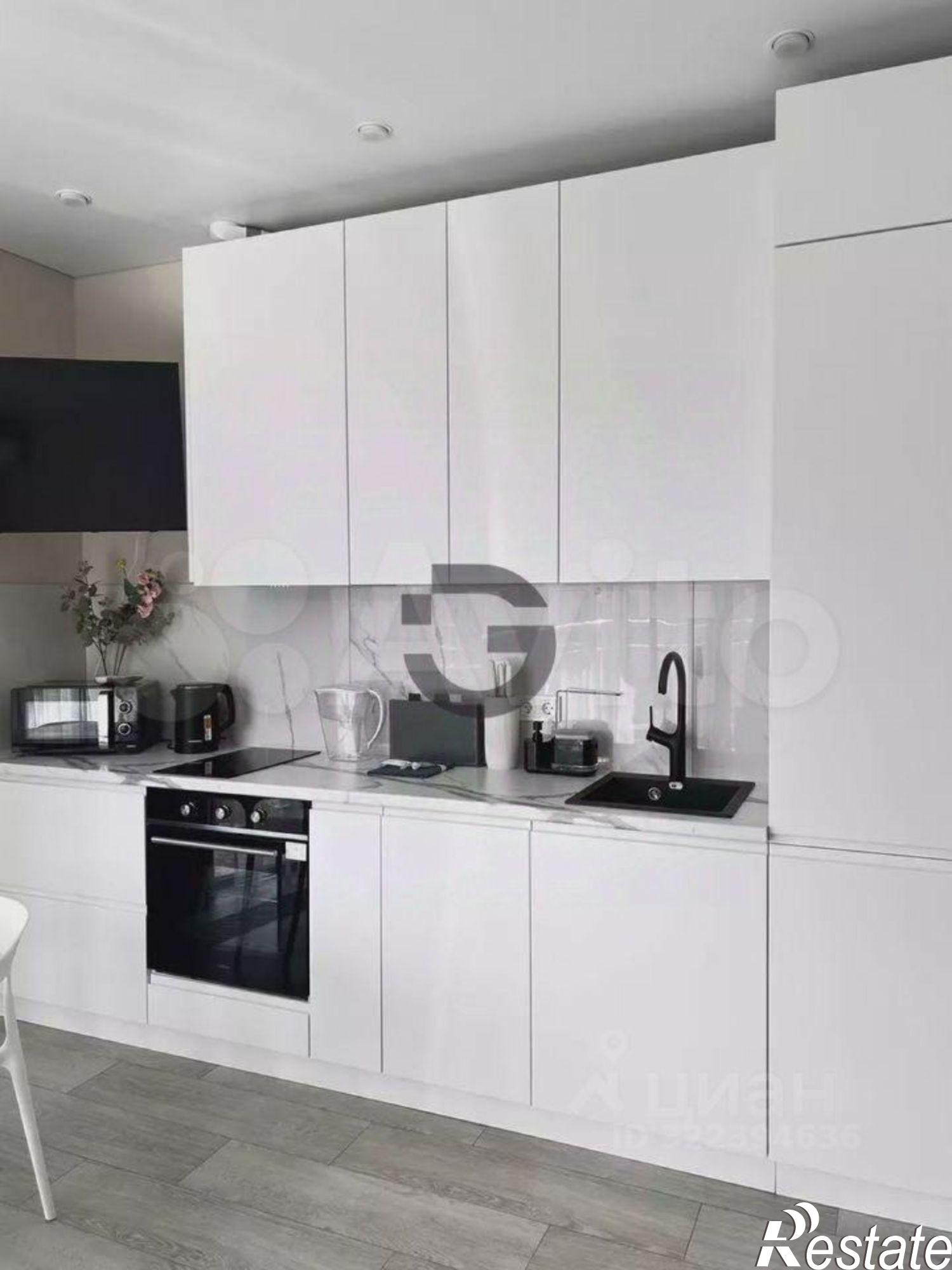 Купить квартиру за 19 500 000 рублей на ул Западная, 4