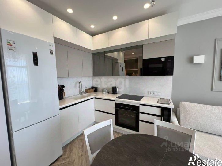 3-комн квартира улица Сергеева-Ценского, 10,  д. 10