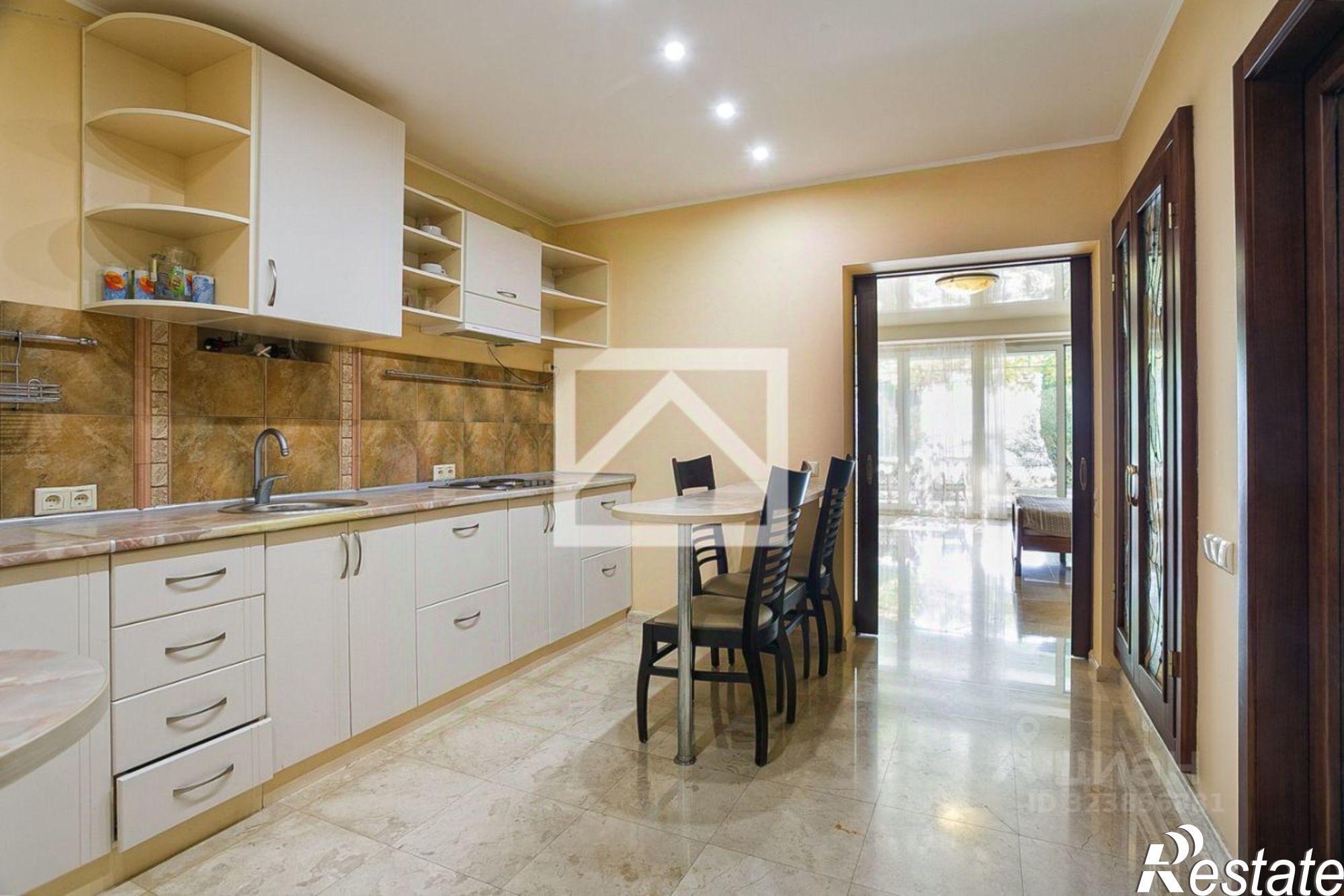 Купить квартиру за 13 000 000 рублей на Извилистый пер, 9а