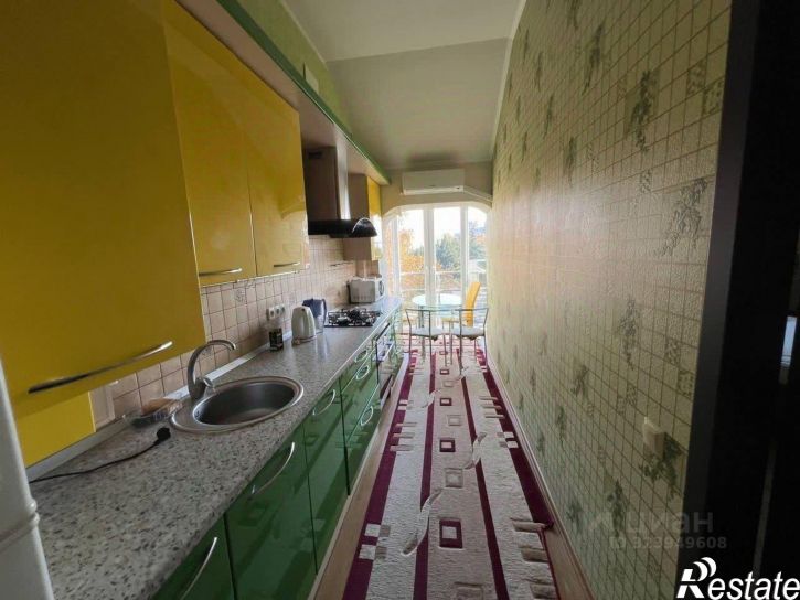 1-комн квартира Платановая улица, 1,  д. 1