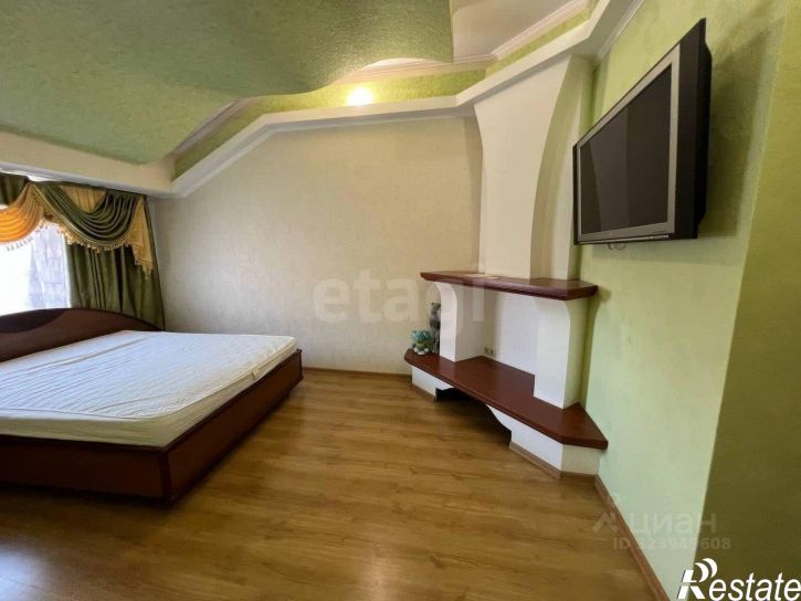 1-комн квартира Платановая улица, 1,  д. 1