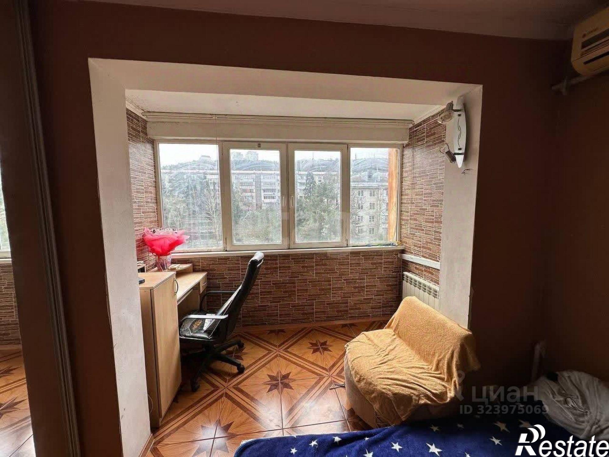 Купить квартиру за 6 990 000 рублей на ул Ялтинская, 11