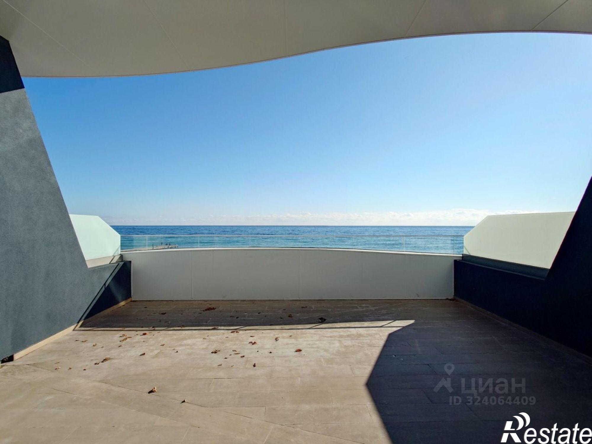 Купить квартиру за 35 000 000 рублей на Набережная улица, 16