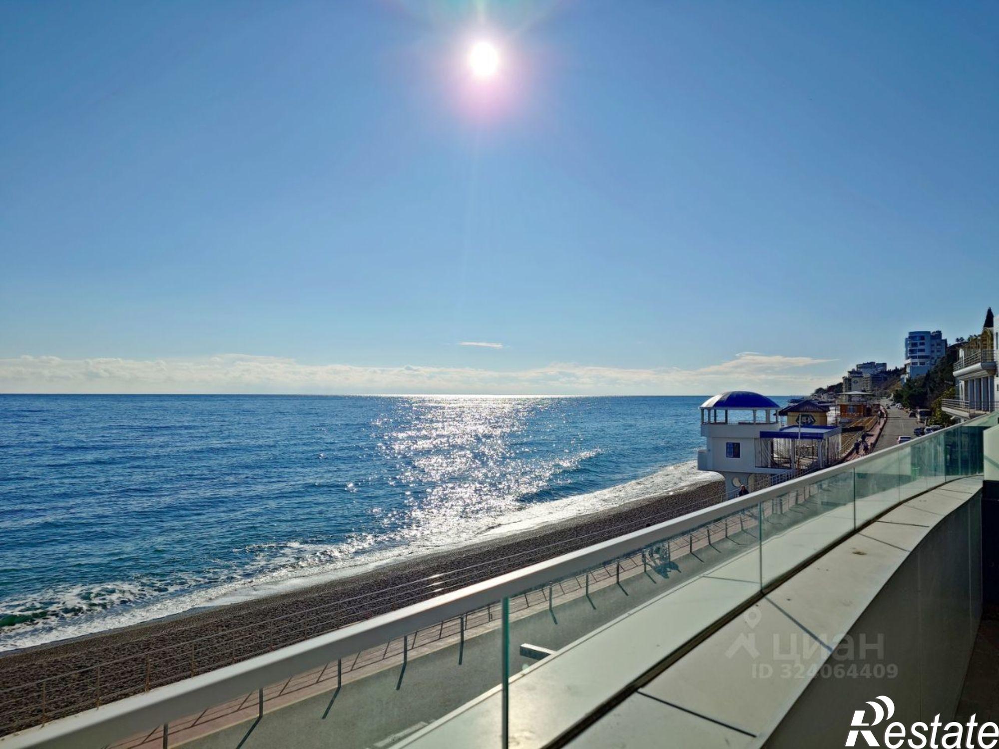 Купить квартиру за 35 000 000 рублей на Набережная улица, 16