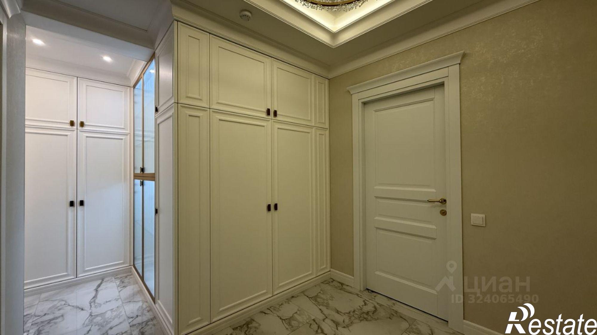 Купить квартиру за 25 000 000 рублей на Заводской пер, 8