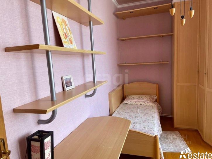 4-комн квартира ул Б.Хмельницкого, 5,  д. 5