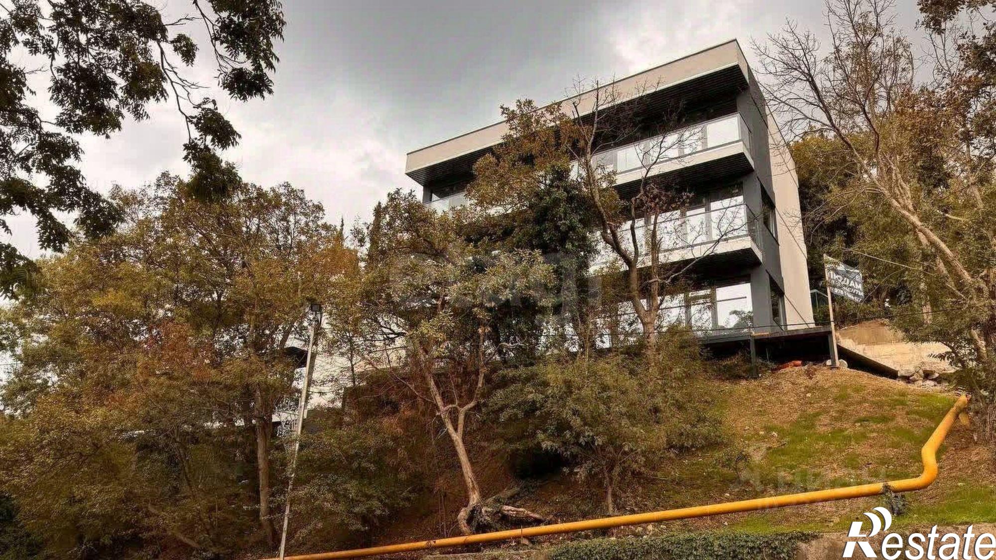 Купить помещение свободного назначения за 14 914 500 рублей на Комсомольская улица, 3А