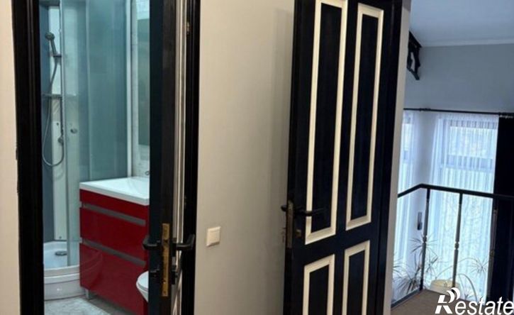 5-комн квартира ул Артиллерийская, 8,  д. 8