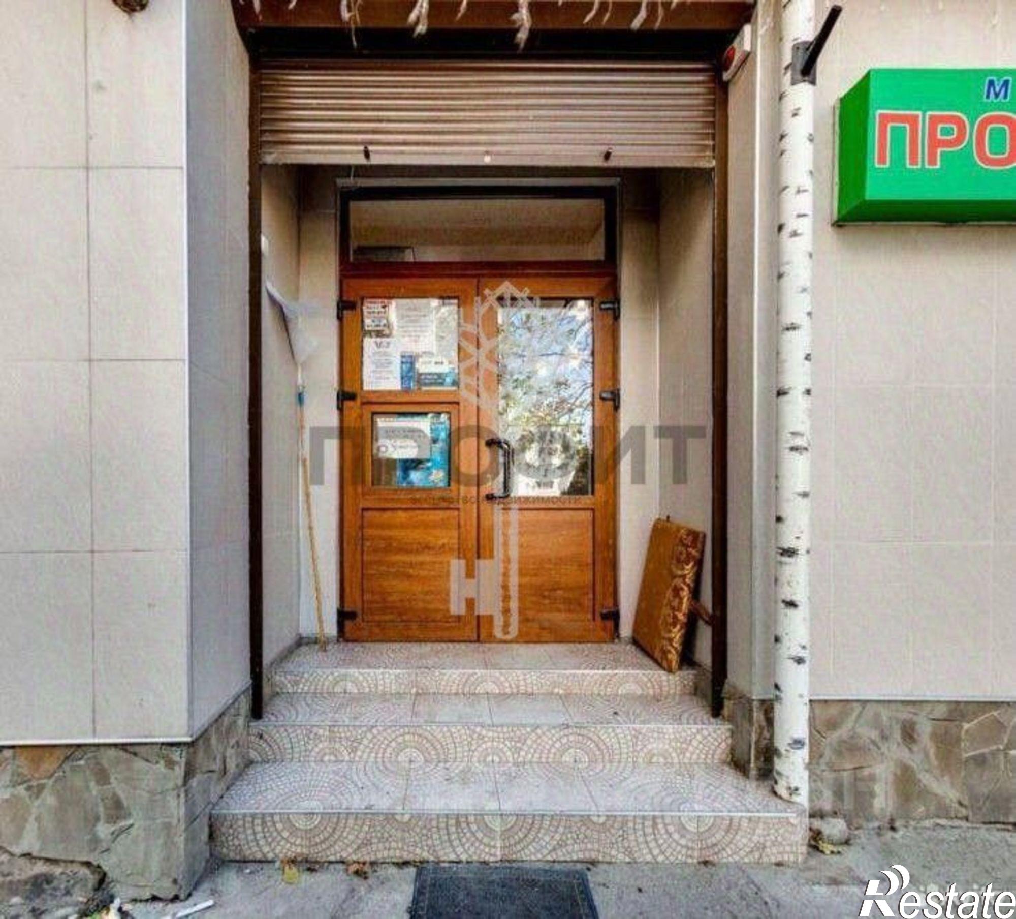 Купить торговое помещение за 13 800 100 рублей на улица Туристов, 3Б
