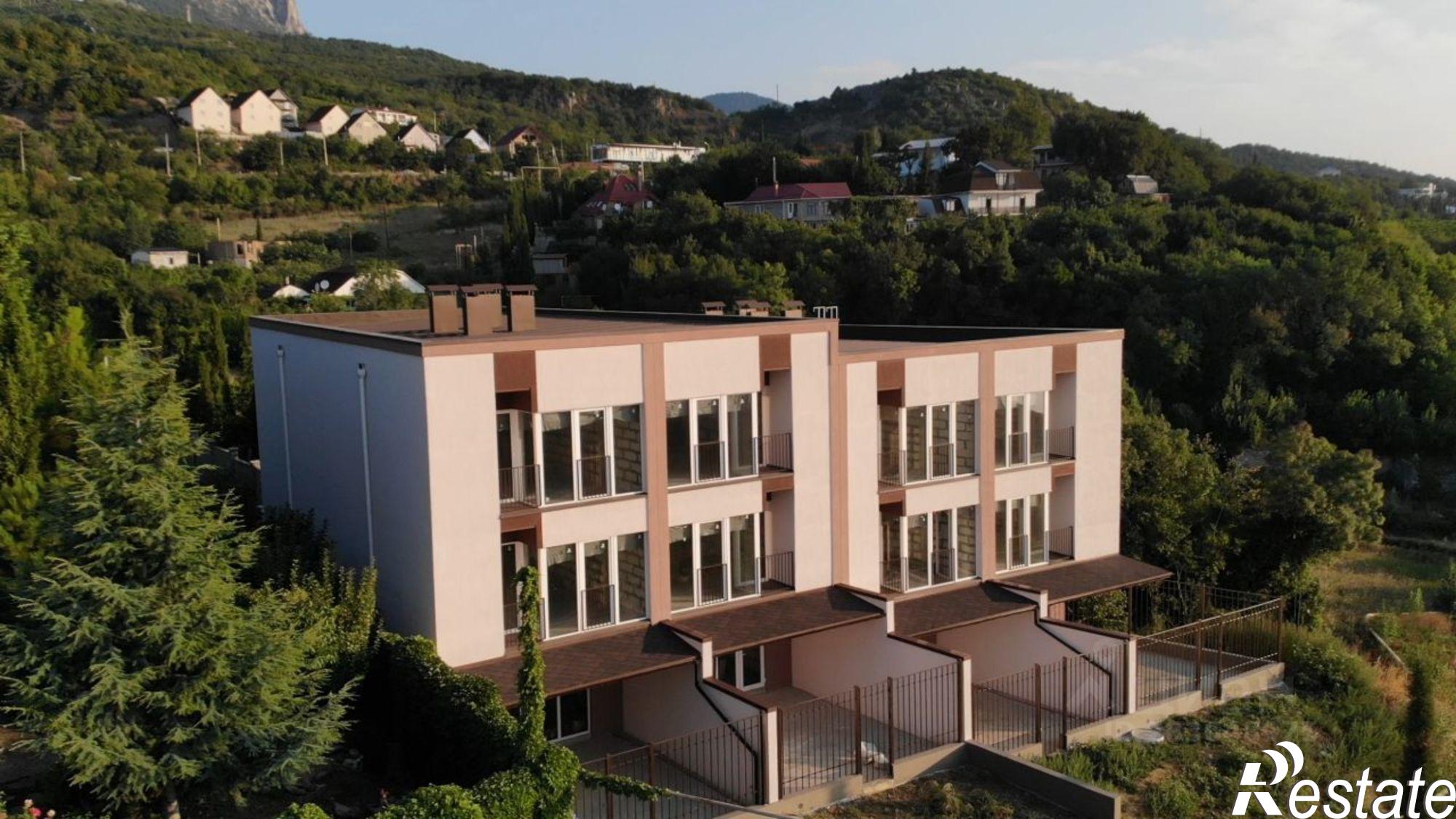 Купить дачу, дом, коттедж за 16 500 000 рублей на ул Алуштинская, 9а