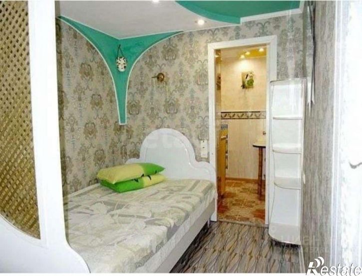 4-комн квартира улица Энгельса, 10-8,  д. 10-8