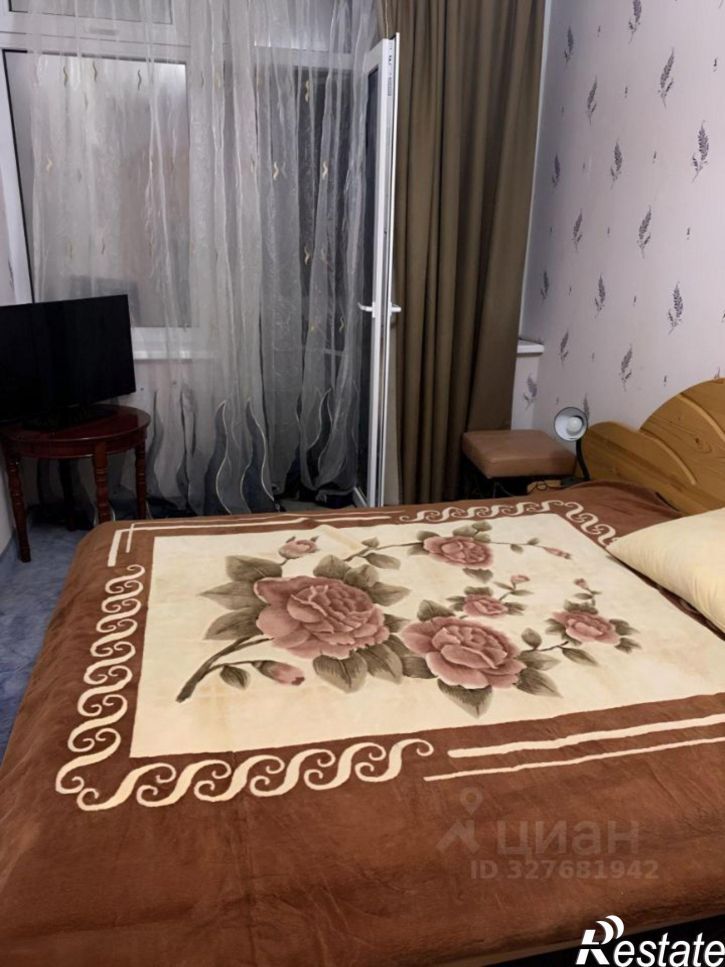 3-комн квартира мкр Волна, 1,  д. 1