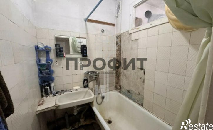 3-комн квартира ул Ялтинская, 10,  д. 10