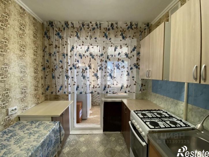 3-комн квартира ул Симферопольская, 28,  д. 28