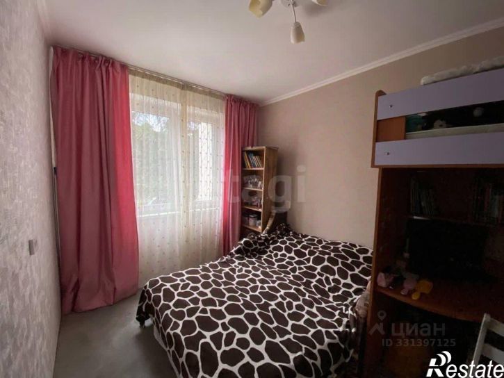 3-комн квартира ул Симферопольская, 28,  д. 28