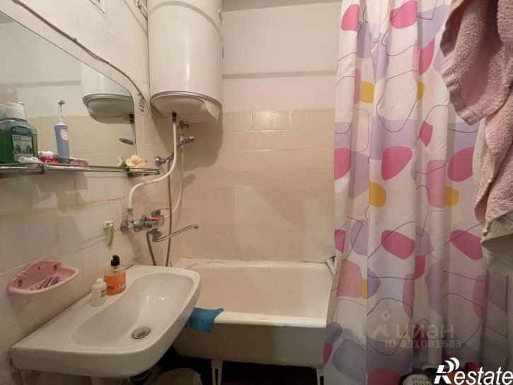 3-комн квартира ул Партенитская, 12,  д. 12
