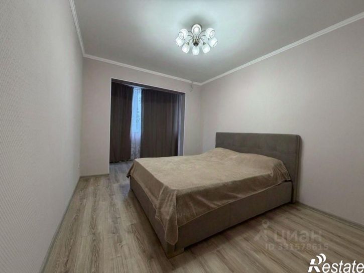 3-комн квартира ул Б.Хмельницкого, 11/1,  д. 11/1