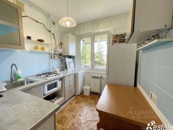 2-комн квартира ул Платановая, 4,  д. 4